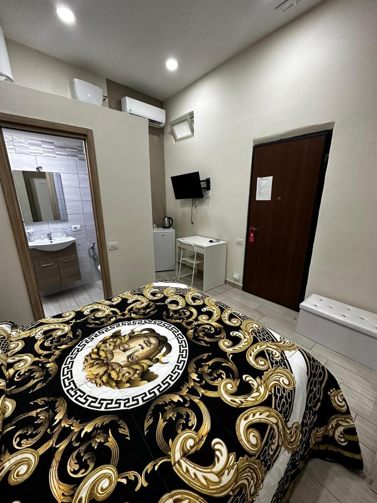 B&B Spaccanapoli A Due Passi Da Via Tribunali 外观 照片